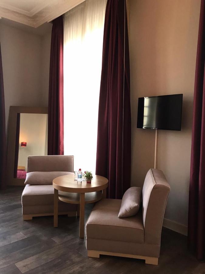 Le Domaine De Barbizon Hotel Saint-Martin-en-Bière Eksteriør billede